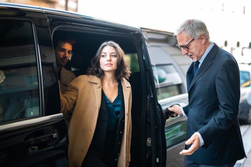 letiskový transfer lunycar
